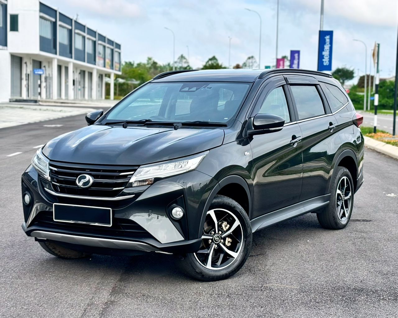 2019 Perodua ARUZ 1.5 AV